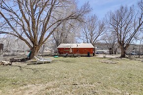 Cozy Helper Home w/ Fenced Yard, Pets Welcome