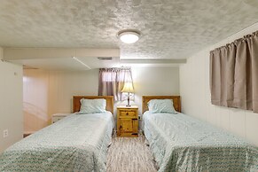 Cozy Helper Home w/ Fenced Yard, Pets Welcome