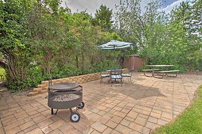 Cozy Home w/ Hot Tub: Half Mi to Salmon River!