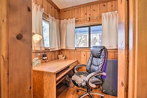 Cozy Home w/ Hot Tub: Half Mi to Salmon River!