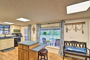 Cozy Higden Retreat - Near Greers Ferry Lake!