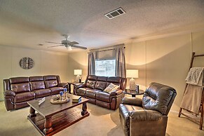 Cozy Higden Retreat - Near Greers Ferry Lake!