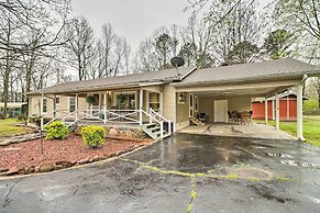 Cozy Higden Retreat - Near Greers Ferry Lake!
