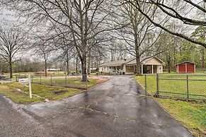 Cozy Higden Retreat - Near Greers Ferry Lake!