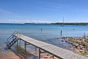 Rustic Suttons Bay Cottage: Shared Dock & Fire Pit