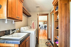 Custom Home w/ Decks in Boulder! Gateway to Parks!