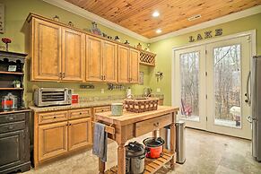 Dog-friendly Family Home Steps to Norris Lake