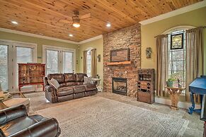 Dog-friendly Family Home Steps to Norris Lake