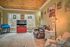 Dog-friendly Family Home Steps to Norris Lake