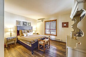 Beech Mountain Home w/ Game Room & Mountain Views!