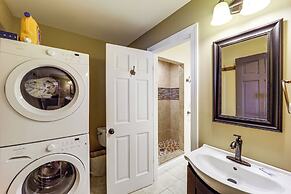 Beech Mountain Home w/ Game Room & Mountain Views!