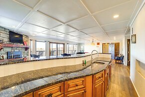 Beech Mountain Home w/ Game Room & Mountain Views!