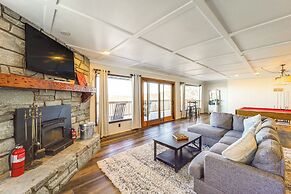 Beech Mountain Home w/ Game Room & Mountain Views!