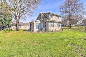 Family-friendly Cottage, Walk to the Beach!