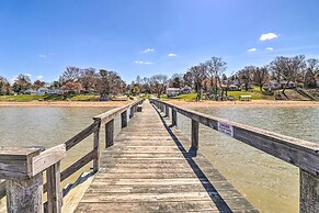 Family-friendly Cottage, Walk to the Beach!