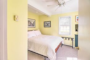 Family-friendly Cottage, Walk to the Beach!