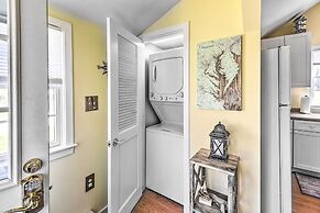 Family-friendly Cottage, Walk to the Beach!