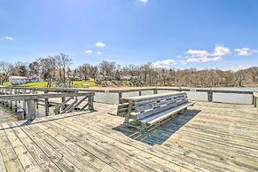 Family-friendly Cottage, Walk to the Beach!