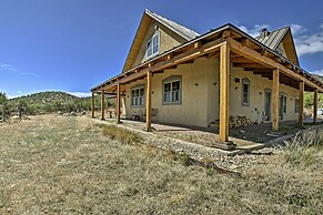 Charming Mountain Estate w/ Views + Fire Pit!