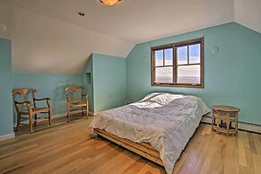 Charming Mountain Estate w/ Views + Fire Pit!