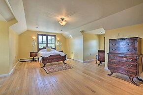 Charming Mountain Estate w/ Views + Fire Pit!