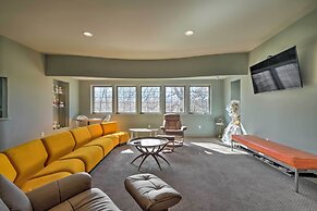 Falling Water Chalet Upper Unit: Near Bike Trails!