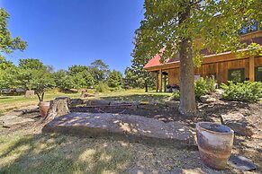 Falling Water Chalet Upper Unit: Near Bike Trails!