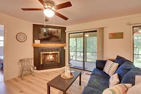 Grand Murphy Cabin w/ Fire Pit & Game Room!