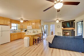 Grand Murphy Cabin w/ Fire Pit & Game Room!