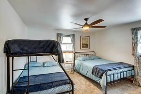 Walk to Lambeau Field: Green Bay Retreat