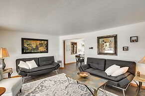 Walk to Lambeau Field: Green Bay Retreat