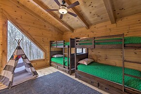 Family-friendly Warsaw Cabin w/ Deck & Fireplace!