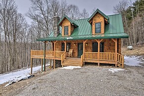 Family-friendly Warsaw Cabin w/ Deck & Fireplace!