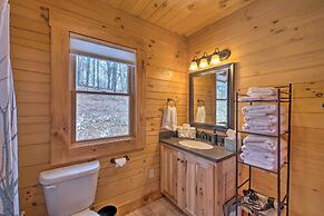 Family-friendly Warsaw Cabin w/ Deck & Fireplace!