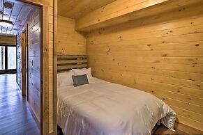 Family-friendly Warsaw Cabin w/ Deck & Fireplace!