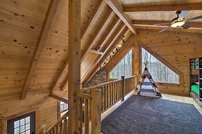 Family-friendly Warsaw Cabin w/ Deck & Fireplace!