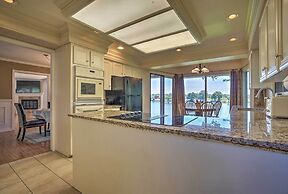 Lake House w/ Hot Tub - 1 Mi to Surf 'n Slide