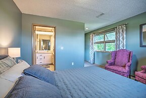 Lake House w/ Hot Tub - 1 Mi to Surf 'n Slide