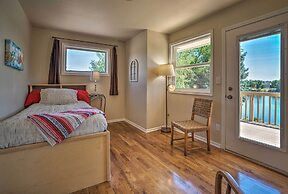 Lake House w/ Hot Tub - 1 Mi to Surf 'n Slide