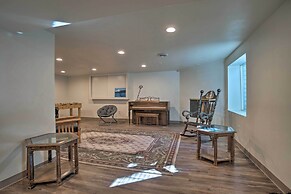 Lake House w/ Hot Tub - 1 Mi to Surf 'n Slide