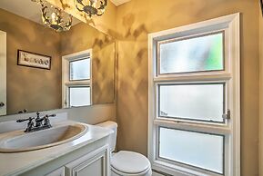 Lake House w/ Hot Tub - 1 Mi to Surf 'n Slide