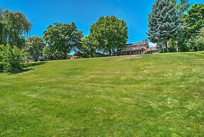 Lake House w/ Hot Tub - 1 Mi to Surf 'n Slide