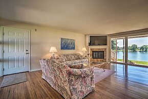 Lake House w/ Hot Tub - 1 Mi to Surf 'n Slide