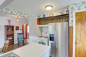 Home w/ Screened-in Porch < 1 Mi to Lake Erie