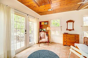 Pet-friendly Garden Studio in Woodland Heights!