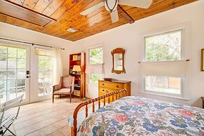 Pet-friendly Garden Studio in Woodland Heights!