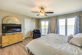 Hot Springs Lakefront Condo w/ Marina Access!