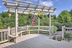 Family-friendly Brookville Home w/ Hot Tub!