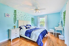 Family-friendly Brookville Home w/ Hot Tub!