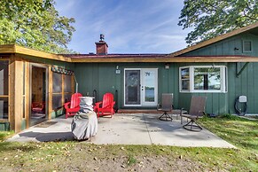 Lakefront Walker Home w/ Boat Dock & Lift!